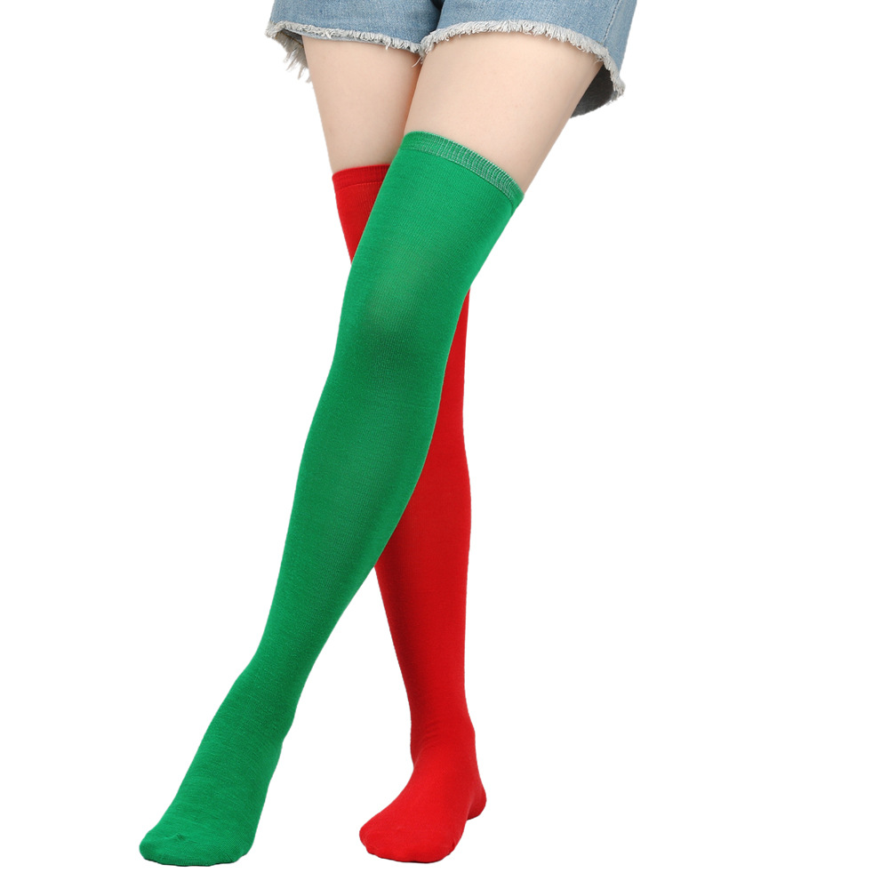 Weihnachtsstrümpfe über dem Kn – Christmas Stocking Hanging Bewertung und Preis